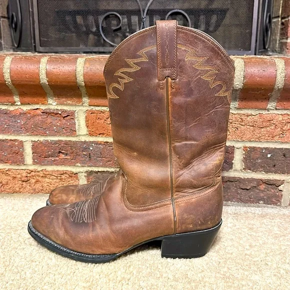 ? Ariat Work men 10.5EE Brown Leather Cowboy Boots – Pull-On Square Toe Boots for all your outdoor needs. Shop in-store or online at  main image 4